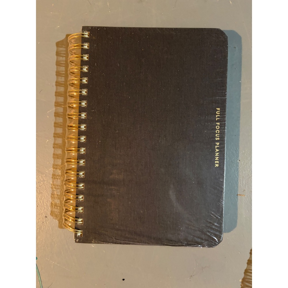 Full Focus Planner Michael Hyatt Black Linen Gold Coil Spiral Daily Undated New